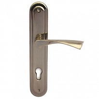 Дверная ручка на планке Apecs НР 85.0423 фото