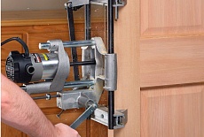 Профессиональная установка дверей